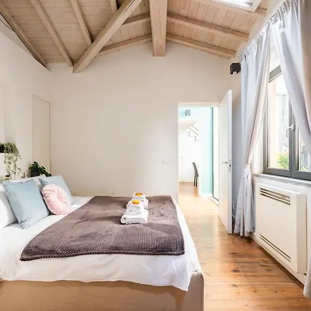 Loft Via Della Scala With Terrace Апартаменты