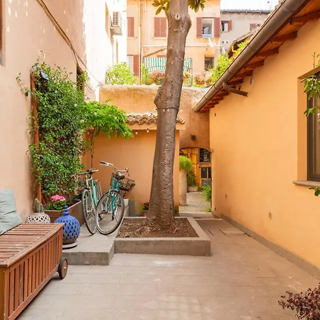 Loft Via Della Scala With Terrace *