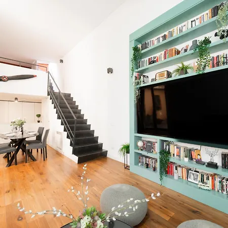 Loft Via Della Scala With Terrace Roma